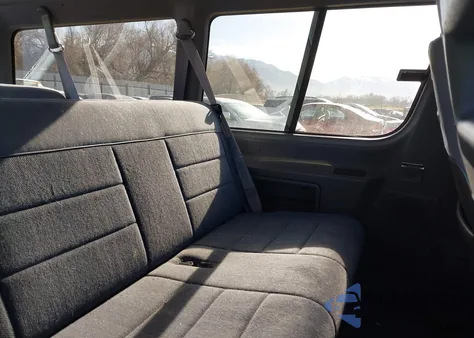 1996 Ford Aerostar from USA, damaged, VIN 1FMDA41X0TZC04472